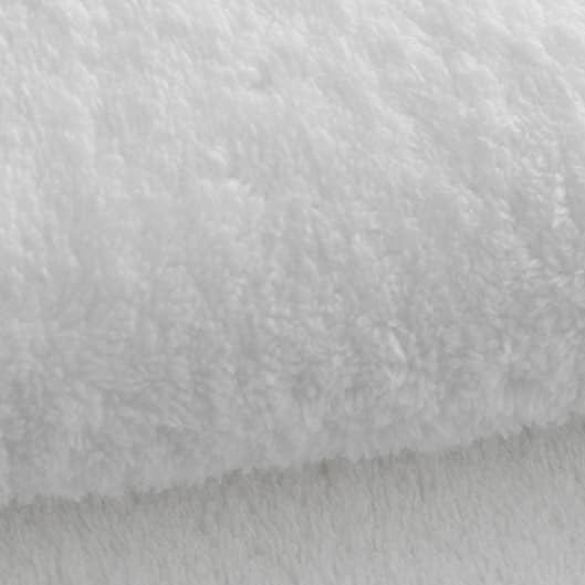 Scalp Microchanneling + Stem Cells at Freshly Plum Skincare in Sugar Hill, GA